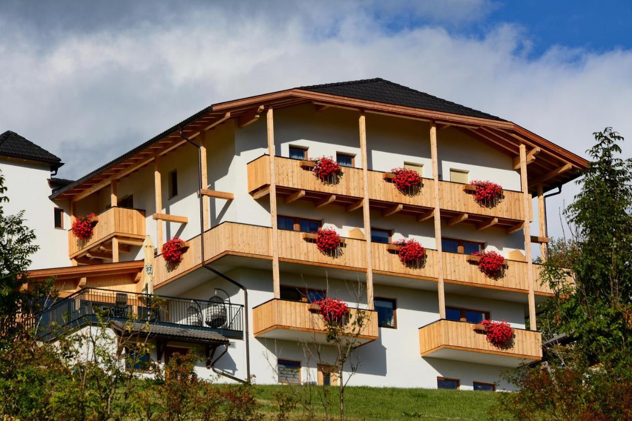 Hotel Pfeiferhof Maranza Eksteriør bilde